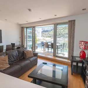 https://britain-in-the-sun-at-luxurious-ocean-village.es-andalucia.com